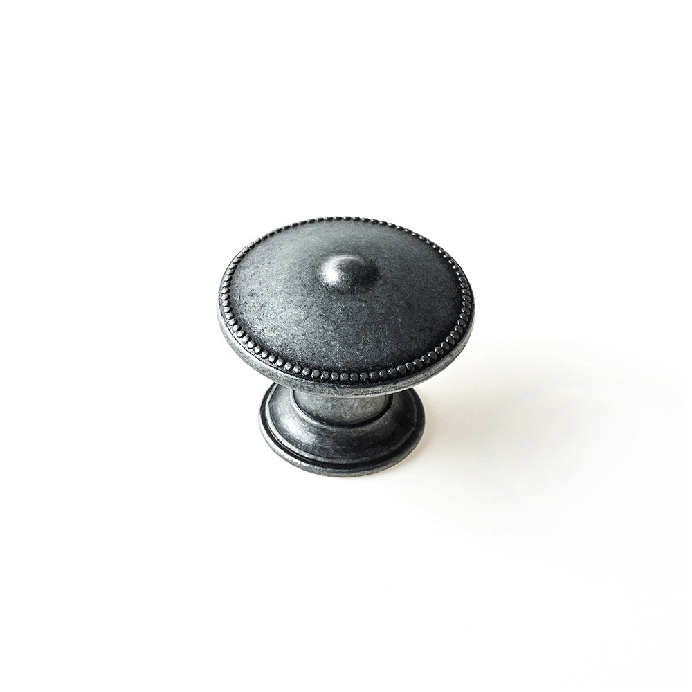 BLISTER CON 4 POMOS REDONDOS PARA MUEBLE FABRICADO EN ZAMAK ACABADO PLATA VIEJA MOD. 3121 Ø30mm REI - Ítem