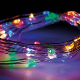 GUIRNALDA A PILAS FIJA 40 LEDS CABLE ALAMBRE PLATEADO LUZ MULTICOLOR 2,20m